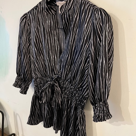 Vertigo Paris Striation  Plunge Neckline Blouse Elastic Waist & Sleeves Med - Picture 3 of 9